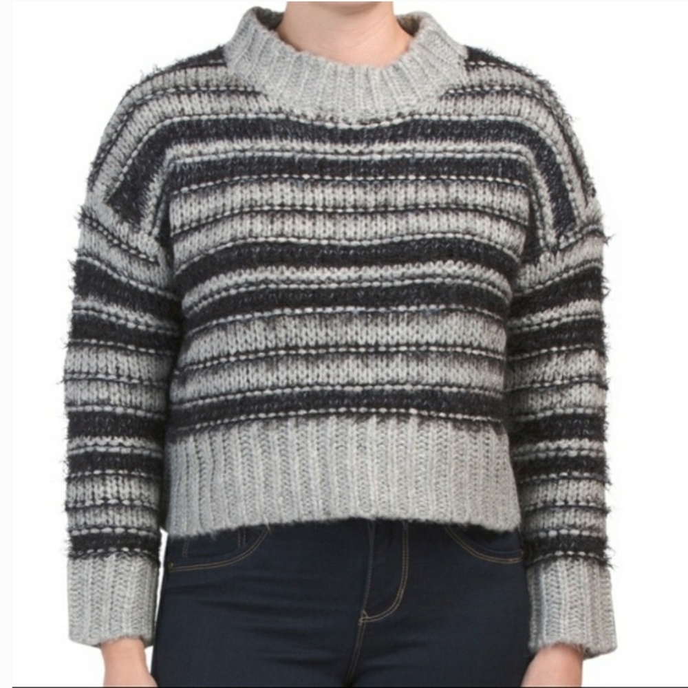 New Cliche Cropped Chunky Striped Sweater